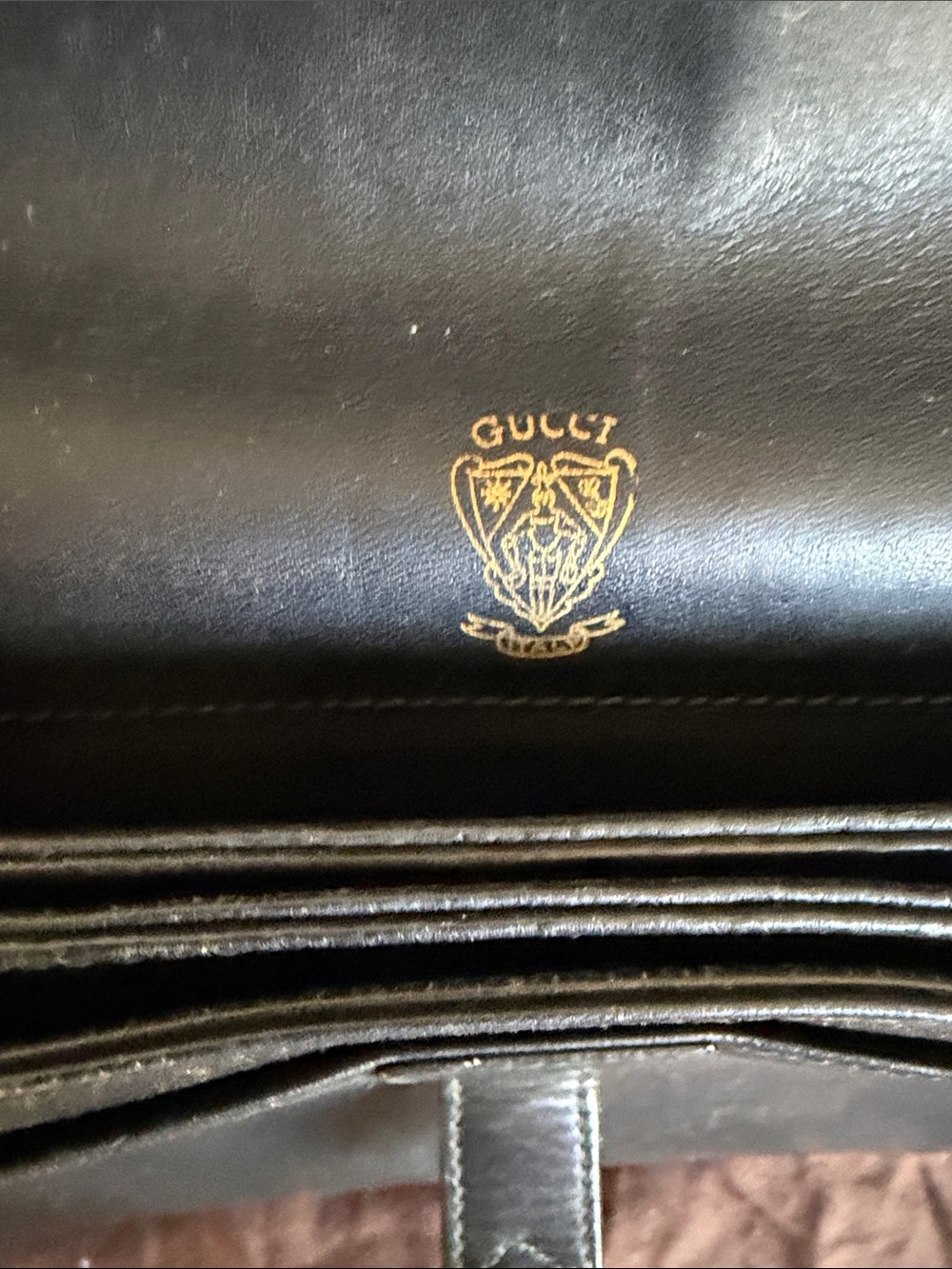 Gucci Black Leather Shoulder Bag with Gold-Tone Square Clasp - Picture 7 of 9